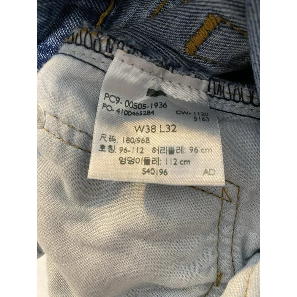 Levi's 505 Regular Fit Jeans Mens 38x32 Light Wash Straight Leg Denim
